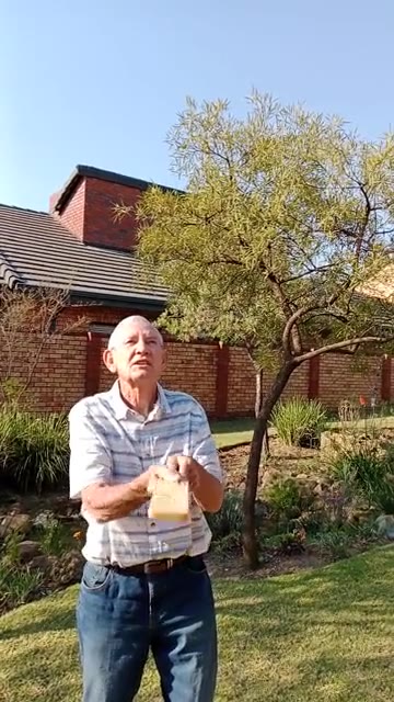 Nico demonstrating the KiTi drill in a garden